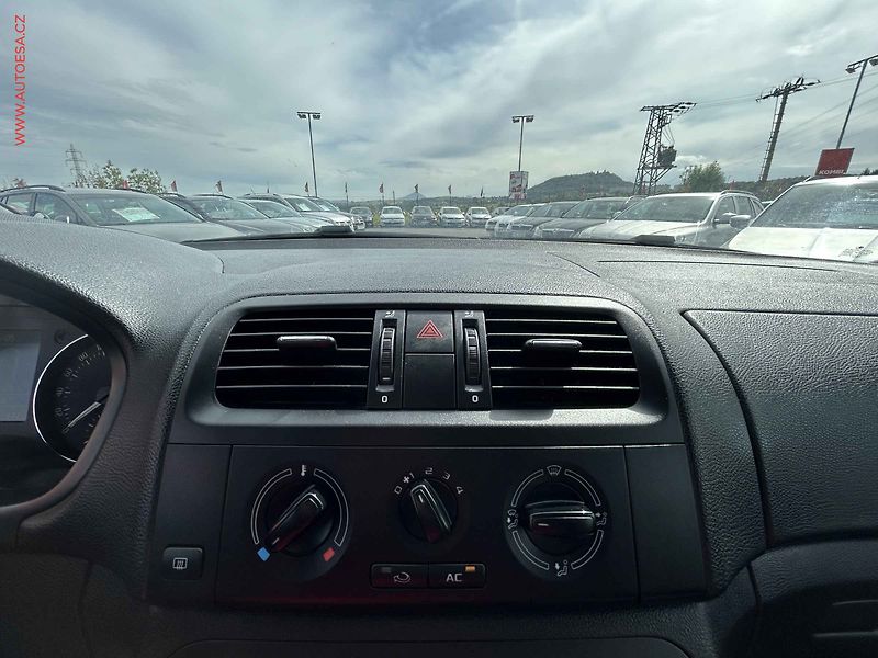 Škoda Fabia (2012) 1. 2i, 2.maj,ČR, STK4/28 - fotka 15 z 15