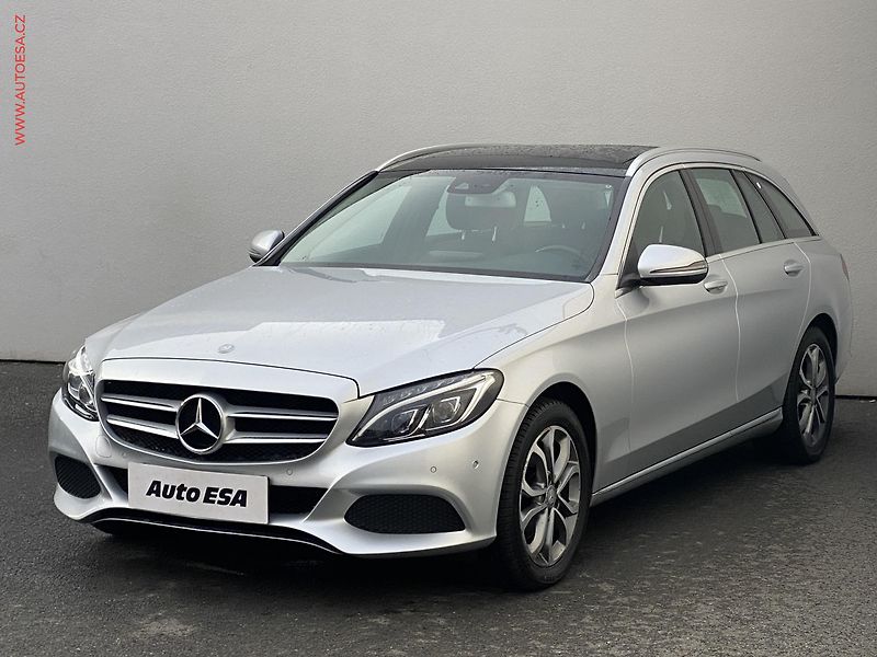 Mercedes-Benz Třídy C (2016) 2.2CDi, AT, park. kamera - fotka 3 z 22
