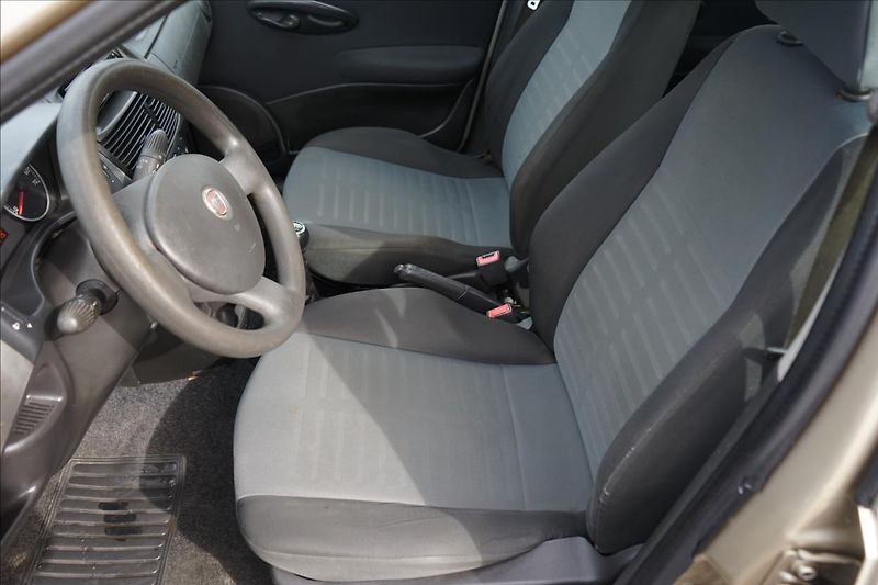 Fiat Punto 1,2 8V  Tažné - fotka 8 z 15