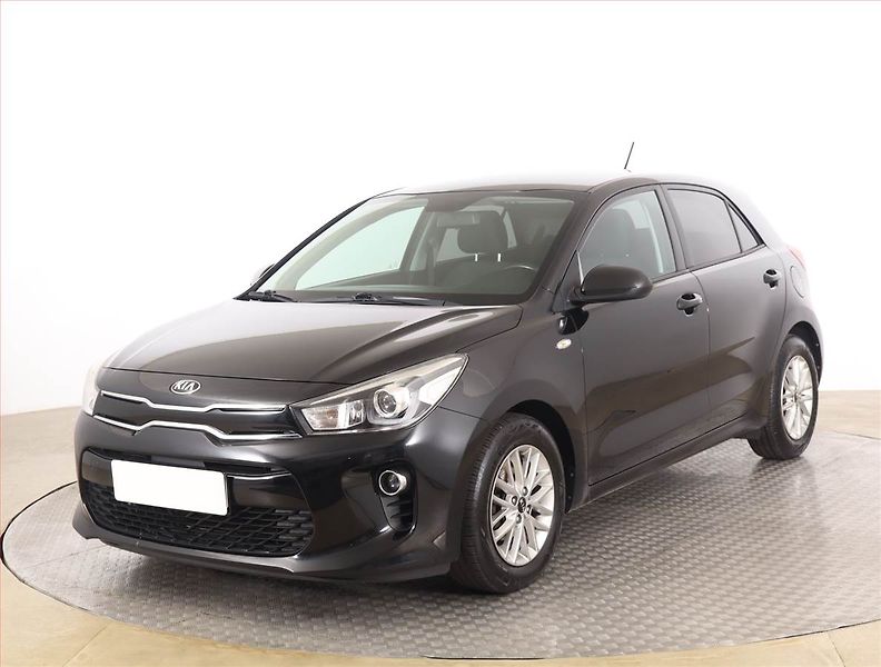 Kia Rio (2017) 1.4 CVVT, Serv.kniha, Tempomat - fotka 2 z 17