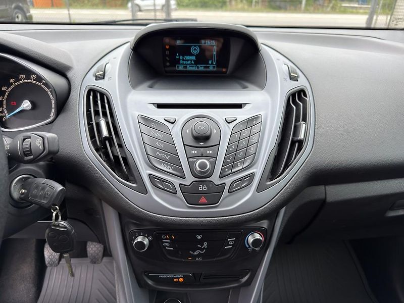 Ford B-MAX 1.5 TDCi 55 kW - fotka 13 z 14
