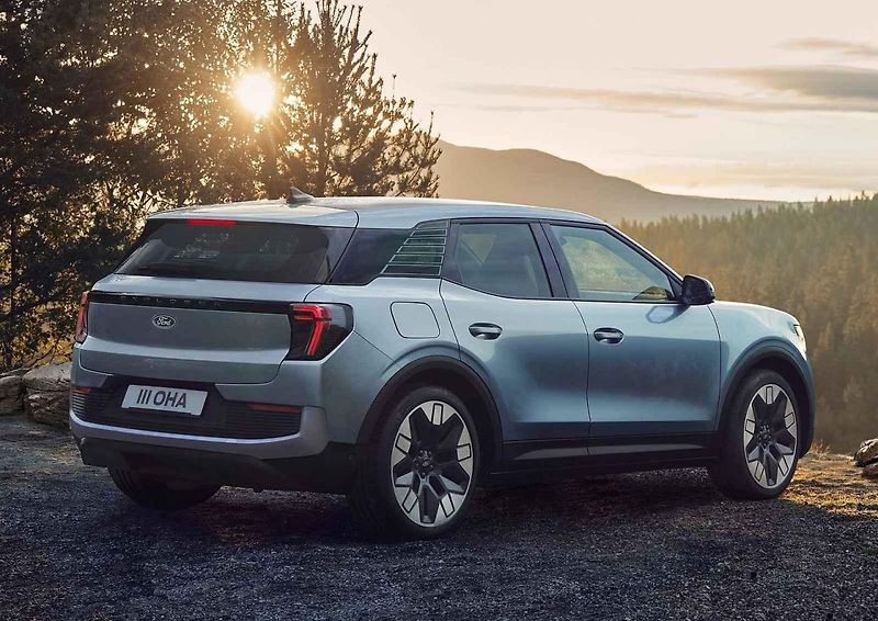 Nový Ford Explorer jsme již mohli vyzkoušet na středočeských silnicích