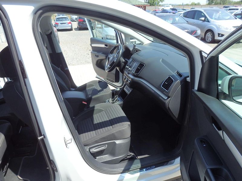 Volkswagen Sharan 2.0 TDI 103kW DSG, DIGI. KLIMA - fotka 16 z 38