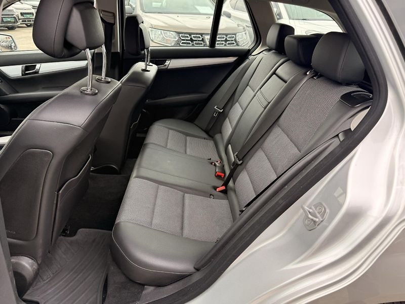 Mercedes-Benz Třídy C - fotka 7 z 10