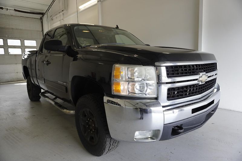 Chevrolet Silverado 2500 6.6 V8 - fotka 22 z 39