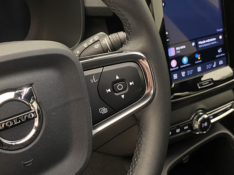 Volvo XC40 PURE ELECTRIC RECHARGE CORE  - fotka 21 z 55
