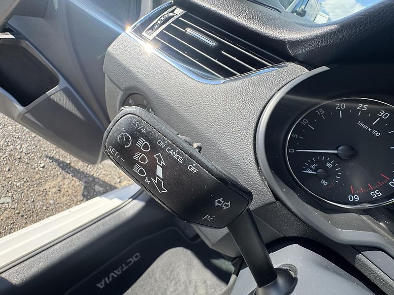 Škoda Octavia 1.6TDi,81kw,DPH,nové v ČR - fotka 36 z 38