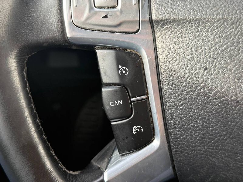 Ford Mondeo (2011) 2.0 TDCi 120 kW AT - fotka 17 z 22