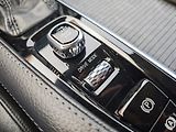 Volvo V90 (2019) 2.0 D4 Momentum 140kW 8AT - náhled 30