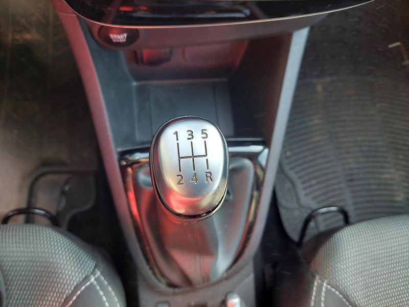 Renault Clio (2020) IV. Intens - fotka 13 z 25