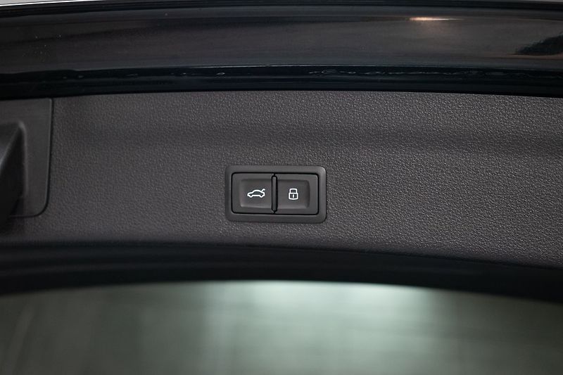 Audi A6 50TDI S-LINE*QUATTRO*TAŽNÉ*DPH - fotka 47 z 49