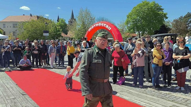 Dvanáctý ročník akce Veterán párty ve Chvalské tvrzi.