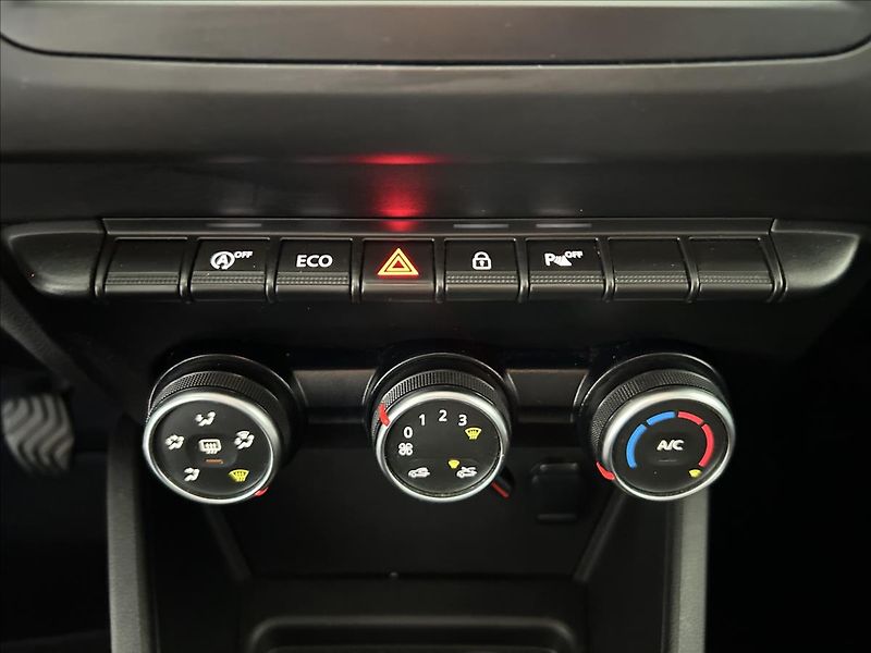 Dacia Duster 1,6   SCe,COMFORT,SERVISKA - fotka 17 z 25