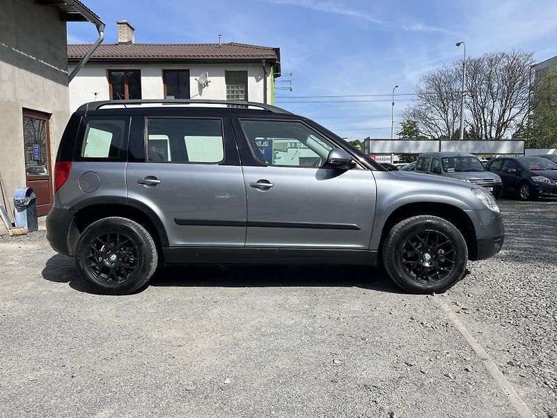 Škoda Yeti (2013) 1,6 TDi 77 Kw BLACK EDITION - fotka 4 z 17