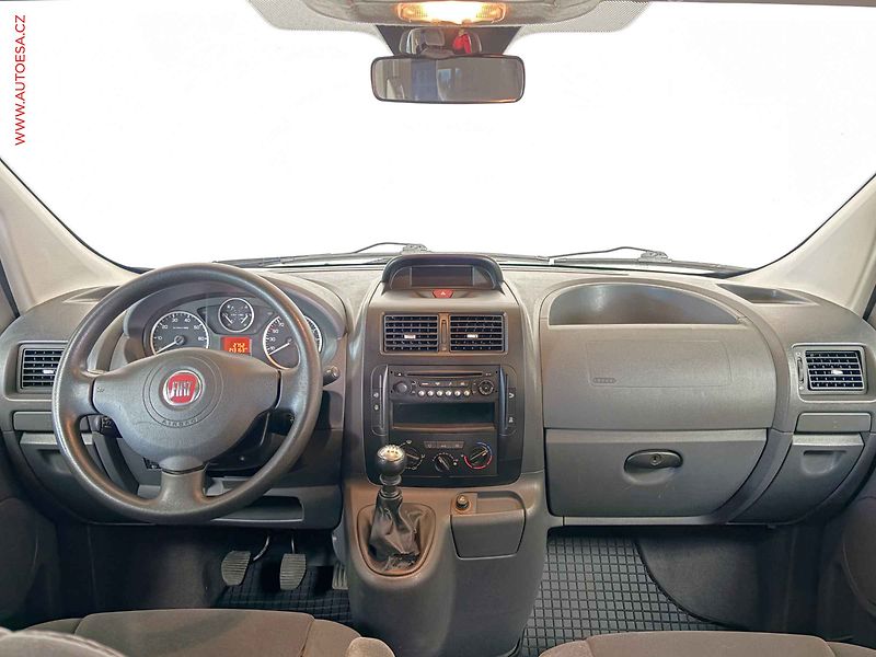 Fiat Scudo (2015) 2.0MJT L2 8míst, 1.maj, AC - fotka 8 z 15