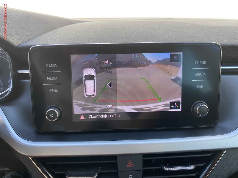 Škoda Kamiq (2023) 1.0 TSi, TOUR, LED, kamera, - fotka 18 z 20