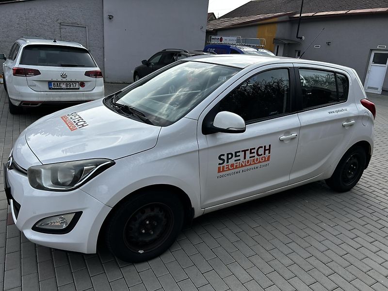 Hyundai i20 1.3 /63kW - fotka 2 z 16