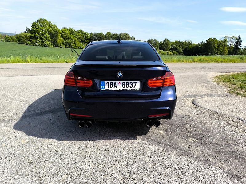 BMW Řada 3 (2014)  335i XDRIVE NOVE CR - fotka 6 z 22