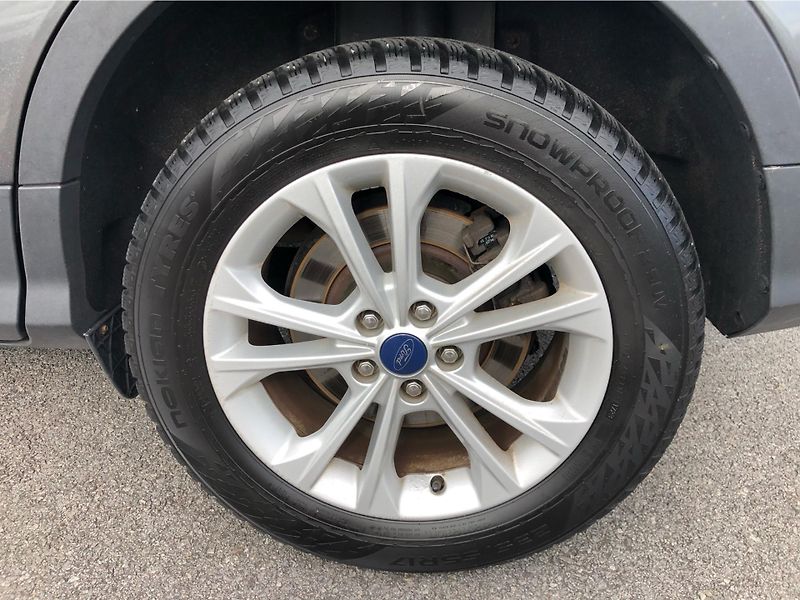 Ford Kuga 2.0 TDCi - fotka 14 z 29