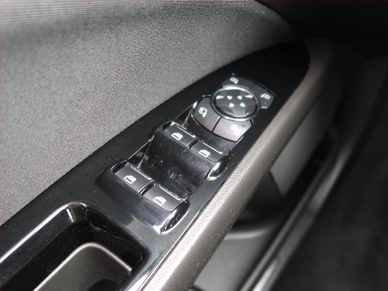 Ford Mondeo (2018) Edition 2.0 TDCI, Automat - fotka 17 z 18