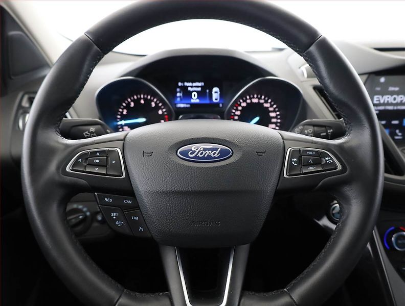 Ford Kuga (2019) Titanium 1.5 EcoBoost - fotka 8 z 17