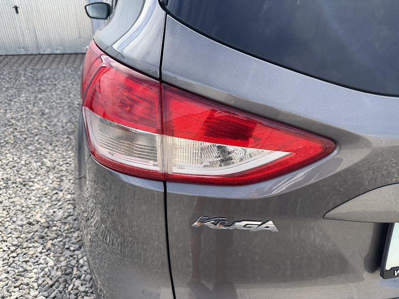 Ford Kuga 2.0TDCi 140PS 162TKM SERVIS!!! - fotka 38 z 162