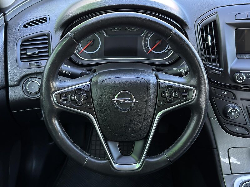 Opel Insignia 2.0CDTi 140PS Bluetooth USB CD - fotka 16 z 31