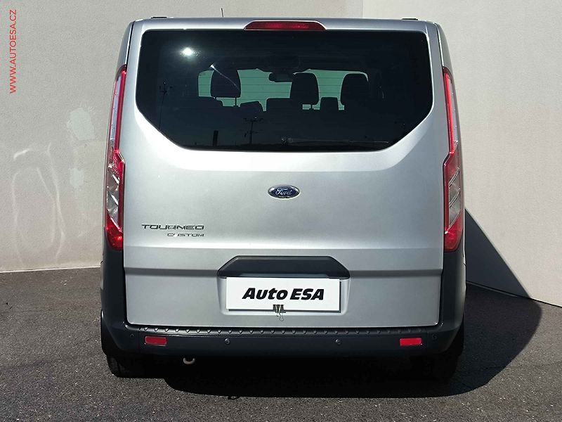 Ford Tourneo Custom (2014) 2.2TDCi L2 9míst, Trend, AC - fotka 5 z 20