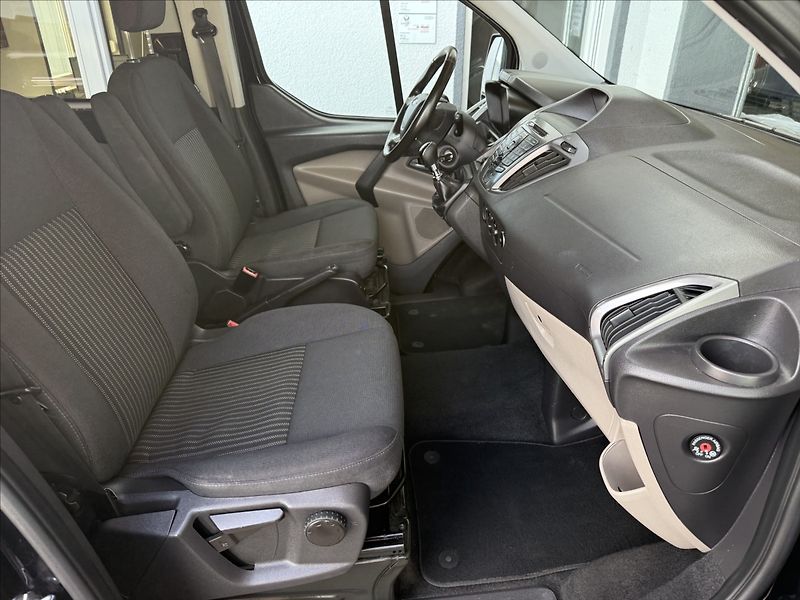 Ford Tourneo Custom 2,0 L2,96kW,1maj,nové rozvody - fotka 12 z 30