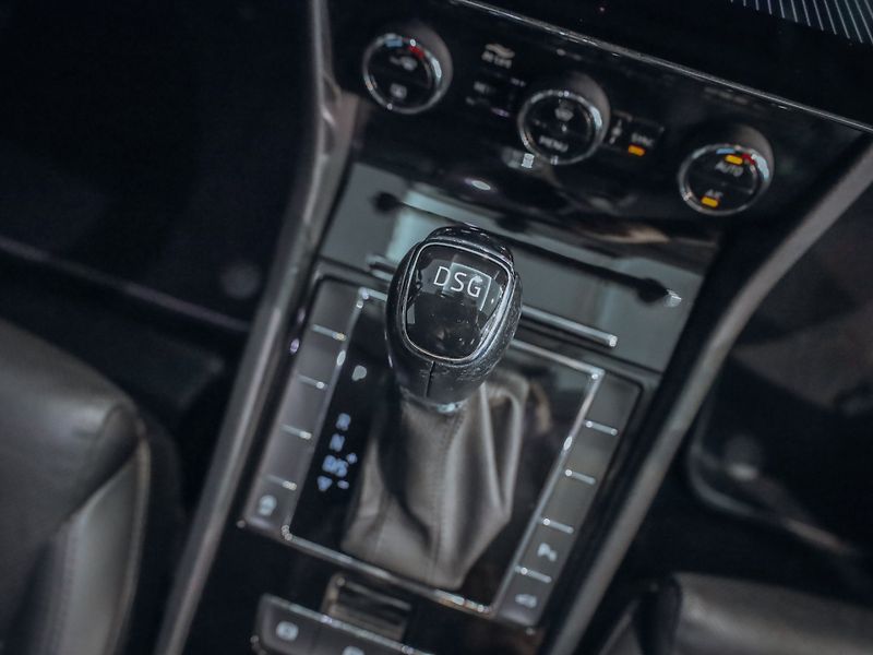 Škoda Superb 2.0TDI, Style DSG 110 kW - fotka 25 z 32