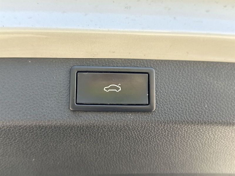 Škoda Karoq (2022) 2.0 TDI Sportline - fotka 29 z 35