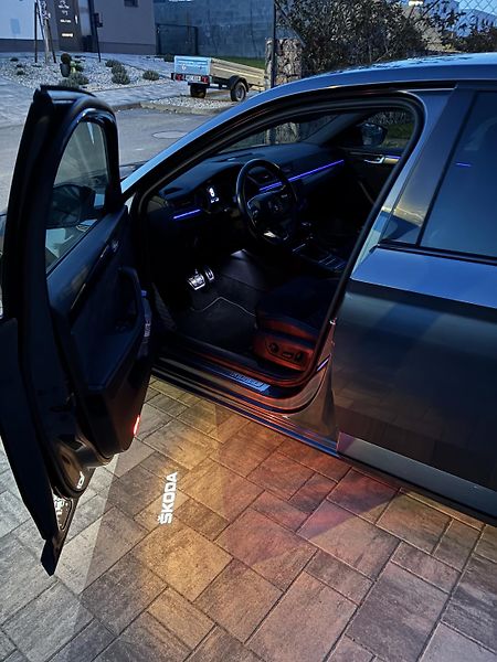 Škoda Superb (2021) - fotka 13 z 14