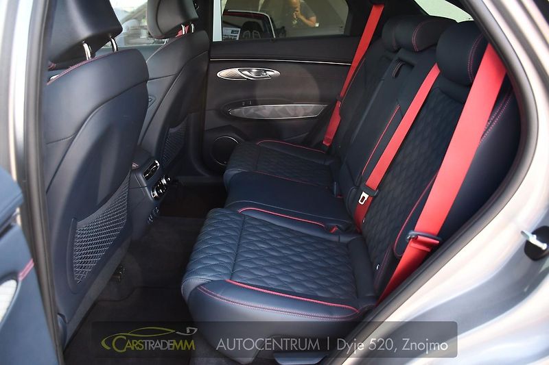 Genesis GV70 2.2CRDi AWD SPORT ZÁRUKA - fotka 13 z 59