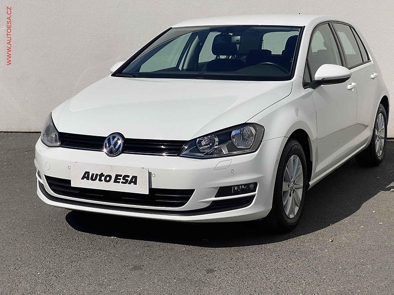 Volkswagen Golf (2011) 1.2TSi, ČR, DSG, tempo - fotka 3 z 18
