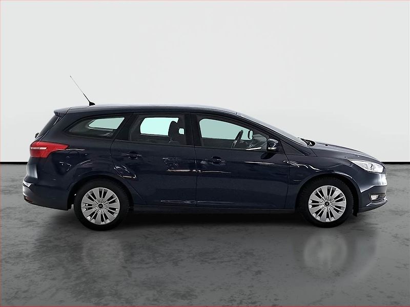 Ford Focus (2016) 1.5 TDCi, Tempomat - fotka 6 z 14