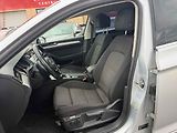 Volkswagen Passat (2015) 2.0 TDi, AC, park.asist - náhled 8