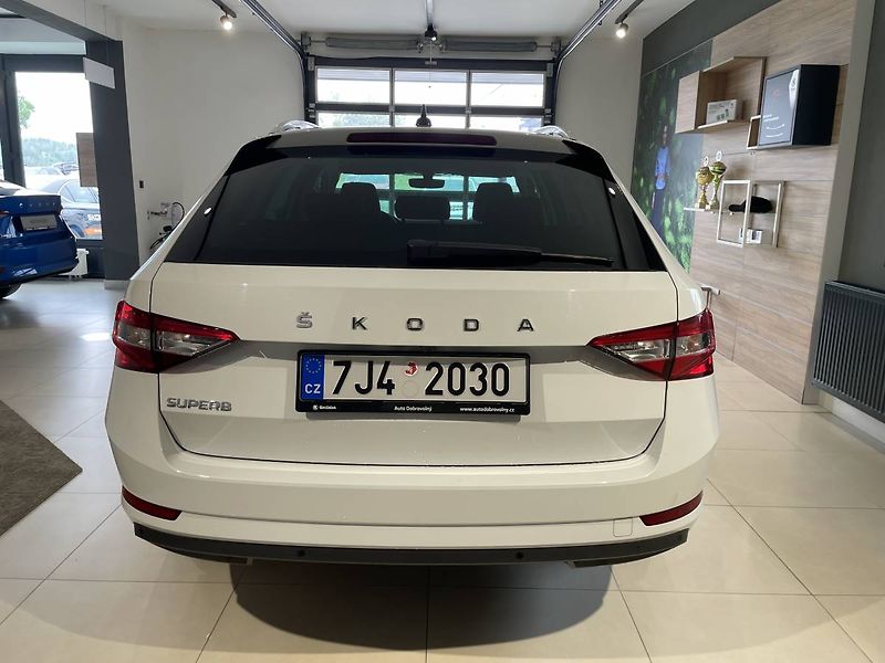 Škoda Superb Combi Style 2,0TDI 147kW DSG/P - fotka 4 z 28