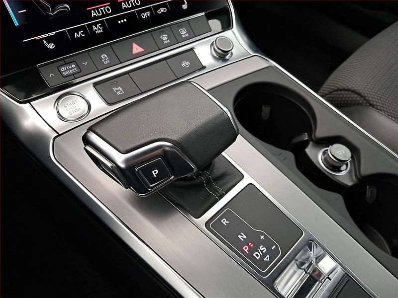 Audi A6 (2019) S line 40 TDI - fotka 13 z 16