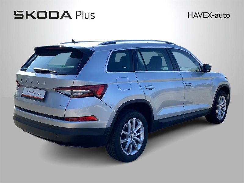 Škoda Kodiaq (2022) 2.0 TSI 4x4 DSG Style + - fotka 2 z 39