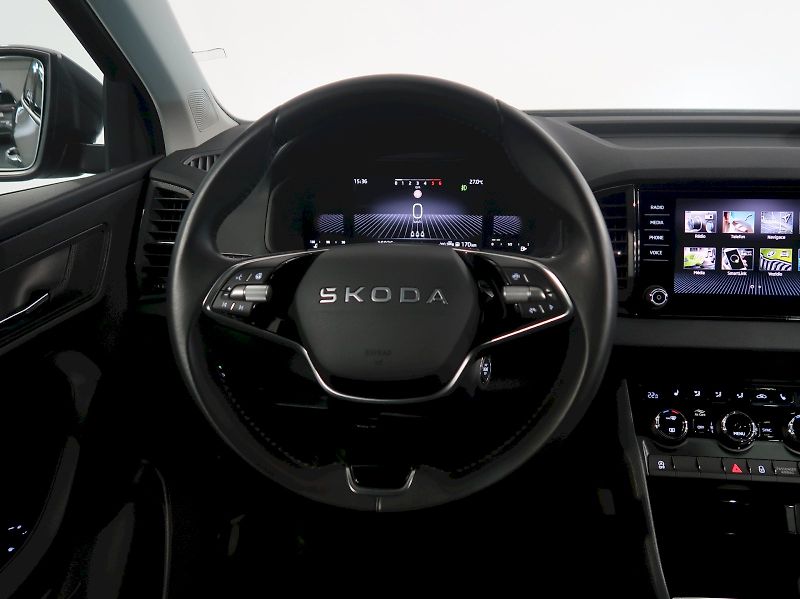 Škoda Karoq (2025) SELECTION 2.0TDI 85KW TAŽNÉ - fotka 16 z 40