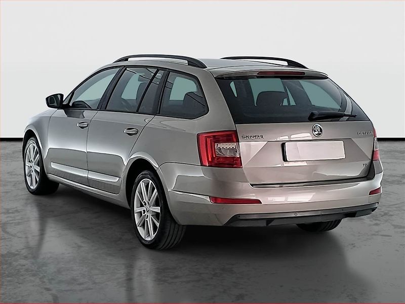 Škoda Octavia (2014) 1.6 TDI, Tempomat - fotka 4 z 16