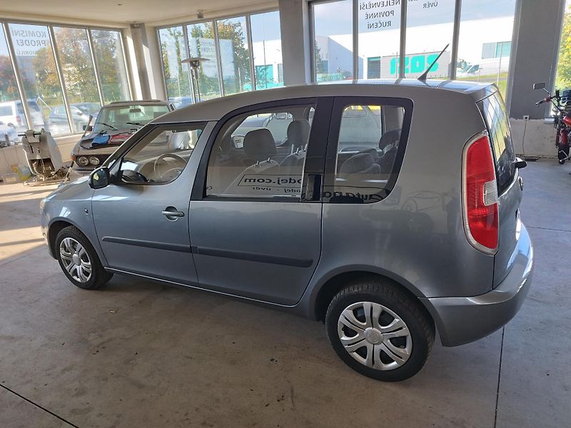 Škoda Roomster (2012) 1,2TSi 63KW klima serviska - fotka 8 z 26