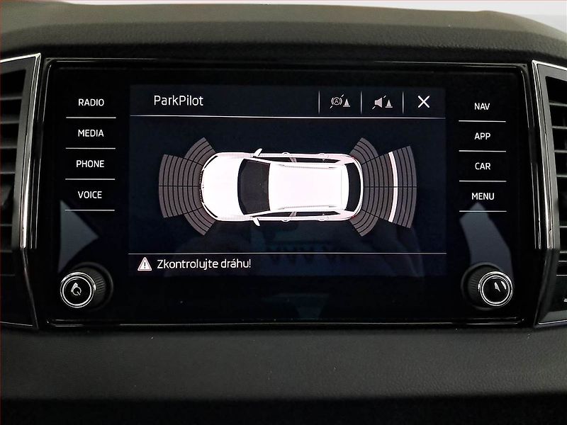 Škoda Karoq (2020) Scout 2.0 TDI - fotka 20 z 25