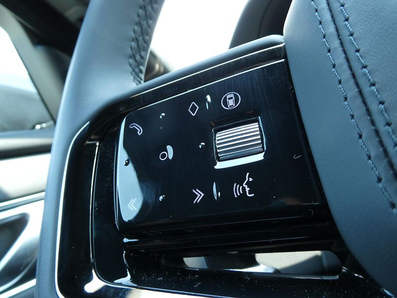 Land Rover Range Rover Velar (2026) 2,0 S D200 - fotka 19 z 20