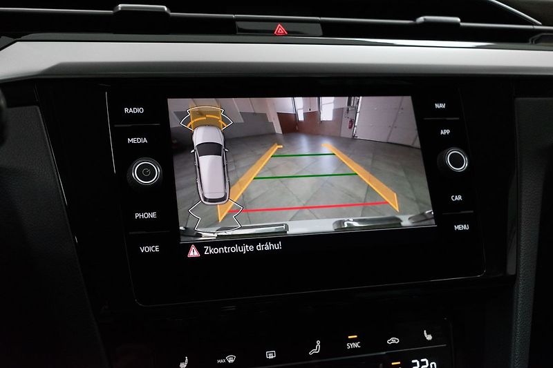 Volkswagen Arteon Shooting Brake 1.5 TSI ELEGANCE*DPH*ČR 1.MAJ* - fotka 22 z 35