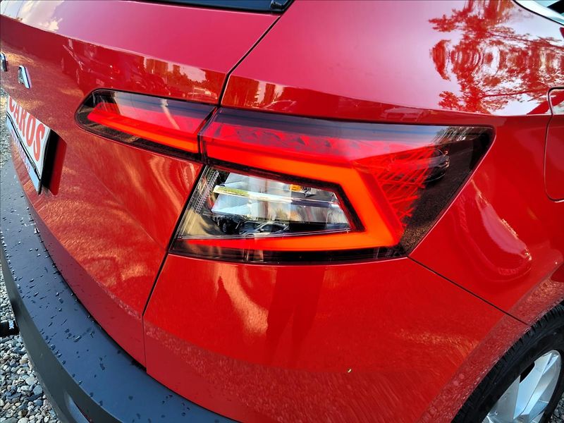 Škoda Karoq 1,0 TSI,Style,TFT,4x výhřev,le - fotka 46 z 50