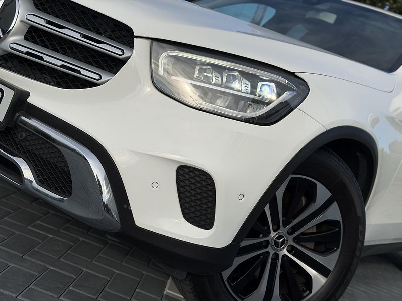 Mercedes-Benz GLC (2020) 200 / 140 kw / 4matic - fotka 10 z 22