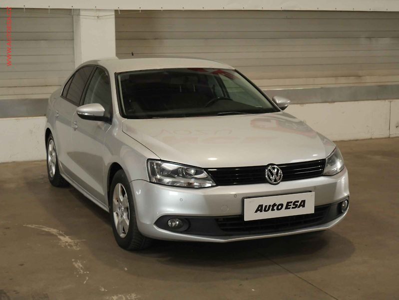 Volkswagen Jetta (2011) 1.2, 2.maj,ČR, AC, tempo - fotografie inzerátu