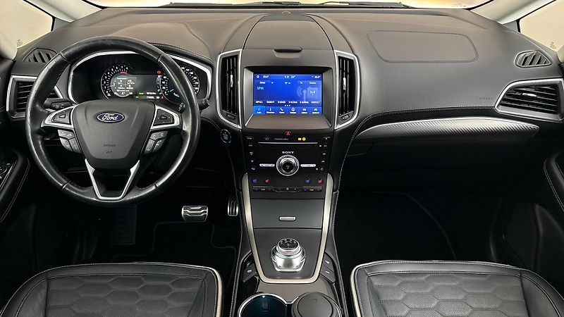 Ford S-MAX 2.5 Duratec Hybrid AUT Vignale - fotka 8 z 29