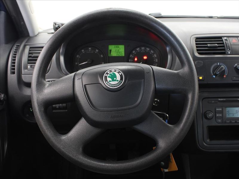 Škoda Fabia 1,2 TSi 63kW Classic 2.maj ČR - fotka 9 z 21